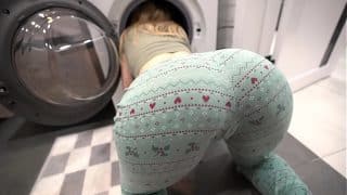Jenny Lux doggystyle creampie – Big booty stepsister stuck in the washing machine